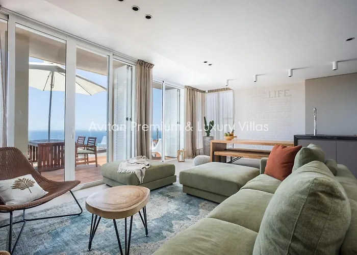 Avitan Premium & Luxury فيلة أذيخي