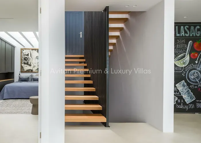 Avitan Premium & Luxury 아데제