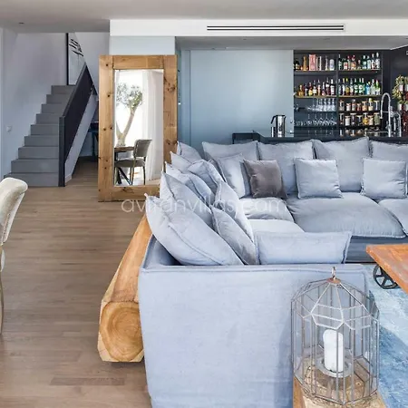 Avitan Premium & Luxury Адехе